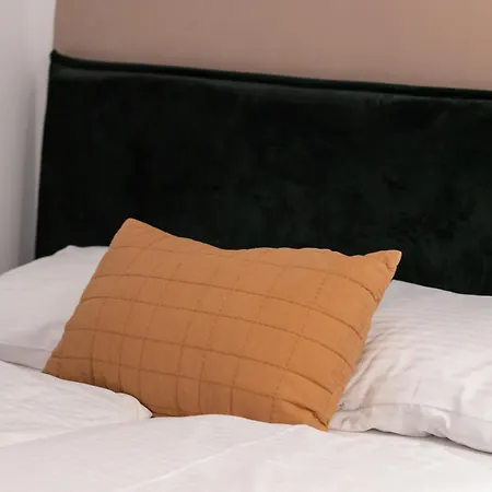 Apartment With Balcony Trentowskiego By Renters *