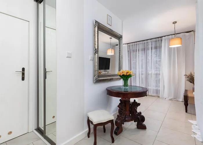 Appartamento With Balcony Trentowskiego By Renters