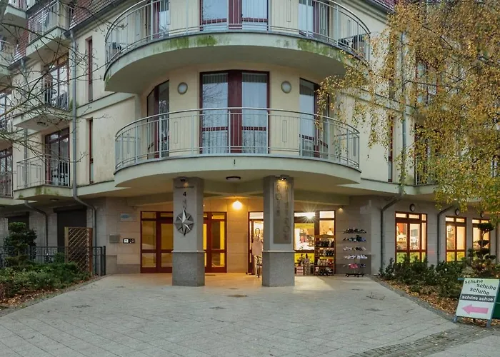 With Balcony Trentowskiego By Renters Appartamento